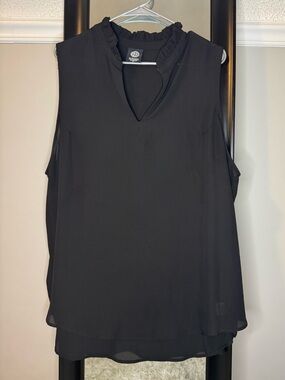 bobeau Black Sleeveless Ruffled Flowing Tank